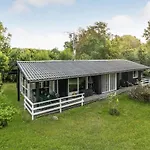 Three-bedroom In Ferienhaus *