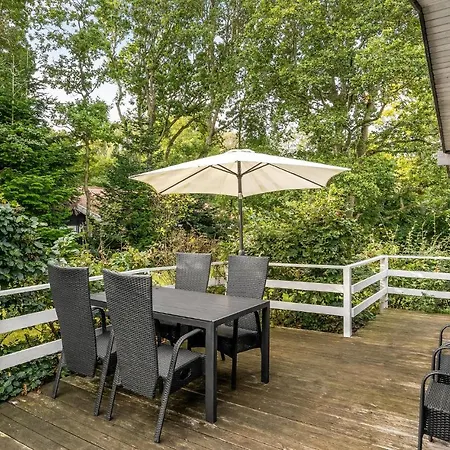 Holiday home Three-bedroom In Glesborg
