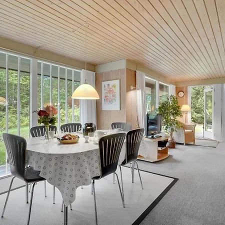 別荘 Three-bedroom In Glesborg