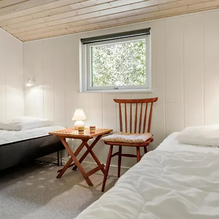 別荘 Three-bedroom In *