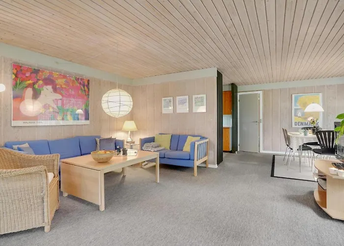 別荘 Three-bedroom In